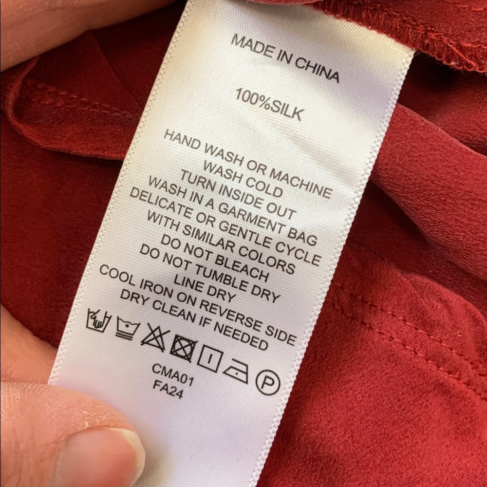 Quince Red Silk Shorts Size Large - Picture 9 of 9